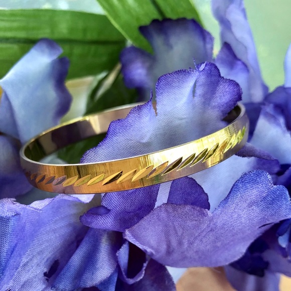 Monet Jewelry - Fabulous Monet Etched Gold Bangle Vintage